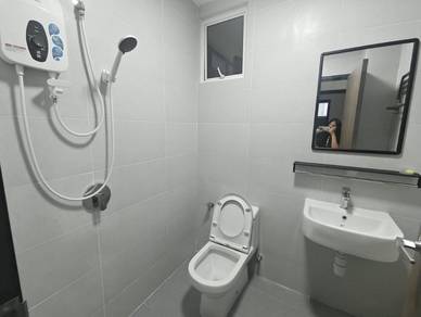 Trellis Residence @ 3-5 mins drive to CIQ
