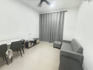 Trellis Residence @ 3-5 mins drive to CIQ