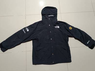 Supreme X TNF RTG Jacket SS20 Ori nego 