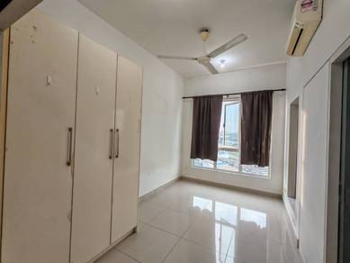 JB Town / Tropez Residence Danga Bay Country Garden / Near Tampoi