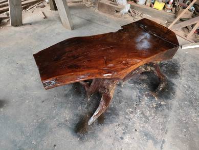 Meja Akar Kayu 