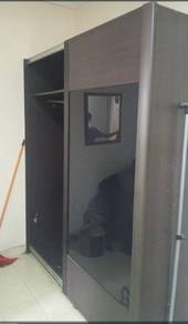 Almari Wardrobe