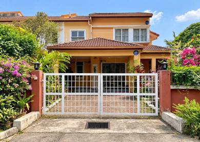 CORNER LOT Taman Pinggiran USJ 1 FACING OPEN 7 Bed 5 Bath EXTRA LAND
