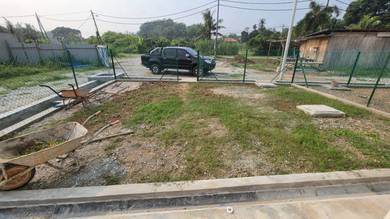 Single storey 27x100 corner 4r3b newly completed