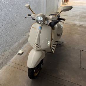 Vespa 946 Christian Dior Limited Edition