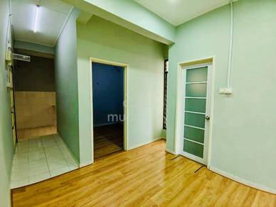 Tenanted Hata Square for Sale