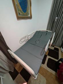 Katil elektrik untuk pesakit di rumah