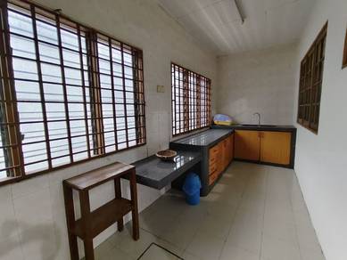 Kulai Taman Putri 2 / Fully Furnished / Double Storey / Near Indahpura
