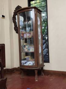Armoire, glass display, giant vase