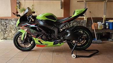 kawasaki zx6r 