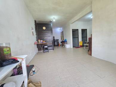 Full Loan‼️‼️‼️Permas Jaya@Renovated  Low Cost Flat For Sale