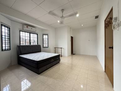 Non-sharing master bedroom at Hi-Tech intake January 2027