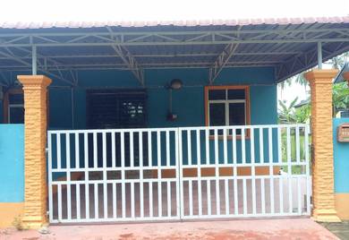 Rumah teres berpagar di Kijal (berdekatan Giat Mara Kijal)