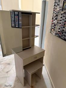 Kabinet Alat Solek