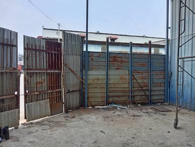 1.5 Storey Shoplot @ Taman Perindustrian Ringan Usahajaya for Sale