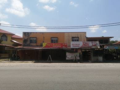Rumah kedai 2 Tingkat Lot Tepi