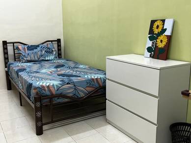 Comfort Room Rental Male (non-sharing) Fully Furnished in Seremban 2