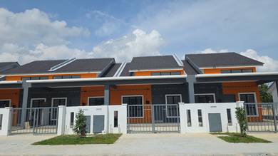 [Good Material] Single Storey Teres 20 x 73...ada tanah belakang