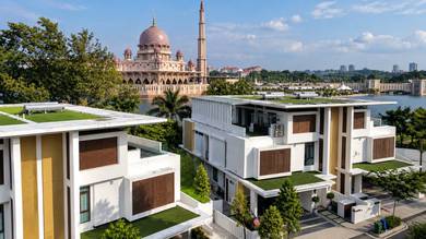 Exclusive Freehold Lakefront Semi-D Villas With Lift @ Putrajaya