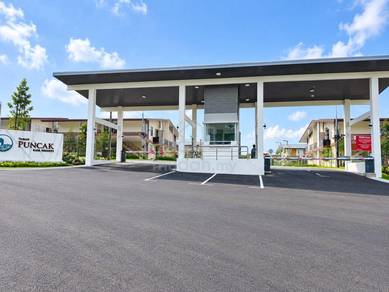 RUMAH UNTUK DISEWA - Unit bawah (TOWNHOUSE)