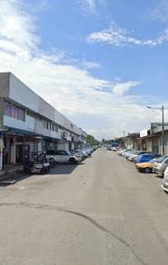 Taman Universiti 1.5 Storey Terrace Factory For Sale