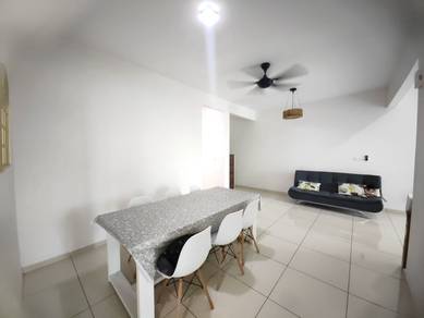 Fully Furnished ! Meru Prima Condo for Rent / Corner / 3 Bed ,2 Bath