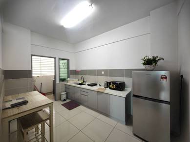 Fully Furnished ! Meru Prima Condo for Rent / Corner / 3 Bed ,2 Bath