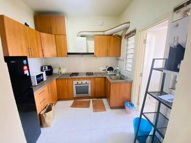 Seri Maya Condominium Middle Room For Rent-Mixed Gender Only