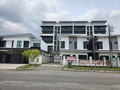 Riveria, near La Promenade Mall - Double Storey Semi Detached House