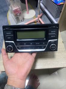 radio almera original