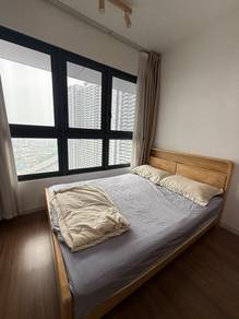 M Vertica Female Room for rent near Mrt Maluri