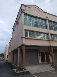 ground floor and first floor, shop lot 