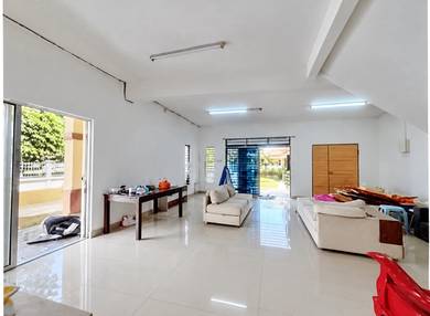 Corner lot Terrace 2 storey Taman Putra Impiana for rent