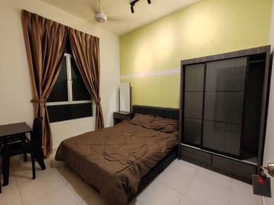 Room for rent at Suriamas Suites Condominium @ Larkin JB Town