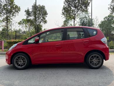 Honda Jazz Hybrid 1.3 Auto Full Spec