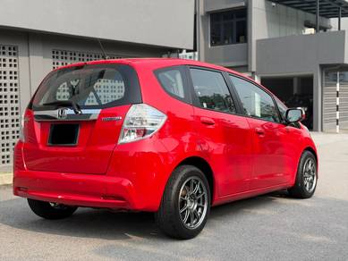 Honda Jazz Hybrid 1.3 Auto Full Spec
