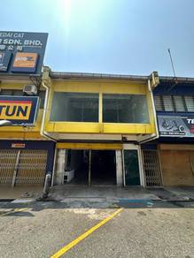 Kedai 2 Tkt Untuk Disewa