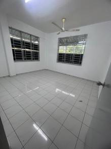 Melaka Tengah | Spacious CORNER Lot Apartment for Sale