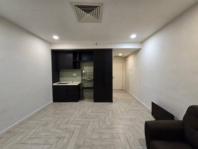 Empire City@damansara perdana studio partly take bus to mrt 1u
