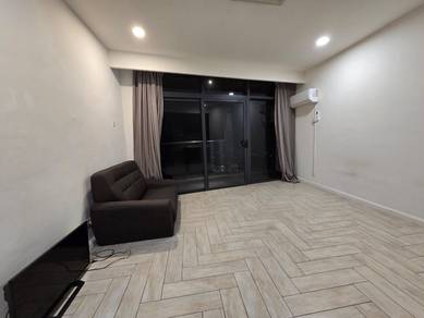 Empire City@damansara perdana studio partly take bus to mrt 1u
