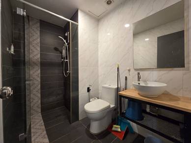 Empire City@damansara perdana studio partly take bus to mrt 1u