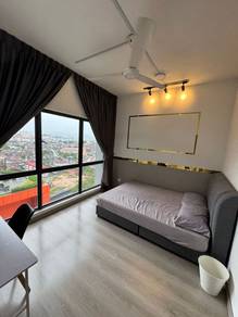 Fully Furnished 3R2B2P at The Holmes 2 Bandar Tun Razak for rent