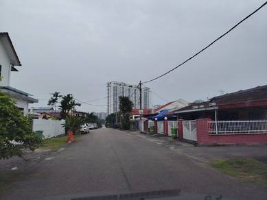 Taman salak selatan /below Markét Valeu