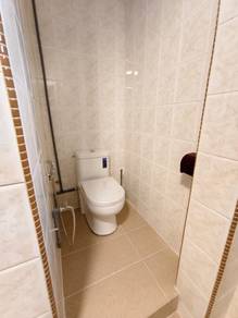 Goodyear Court 8 / 2 ROOMS / 2 PARKING / Near LRT USJ SUBANG JAYA
