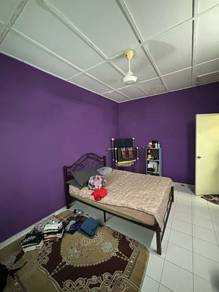 Fully Tiles. Bukit tinggi 1, Klang. 2 storey 22x70 4bedrooms 3 bat