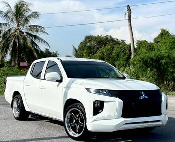 Mitsubishi TRITON 2.5 QUEST (M)