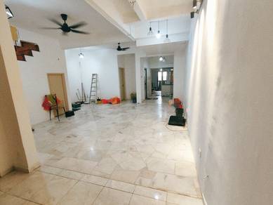 Rumah 2 tingkat Puncak Alam Fasa 2 dekat sekolah dan surau renovated