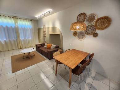 KENSHO TOWNHOUSE LOWER UNIT For RENT
