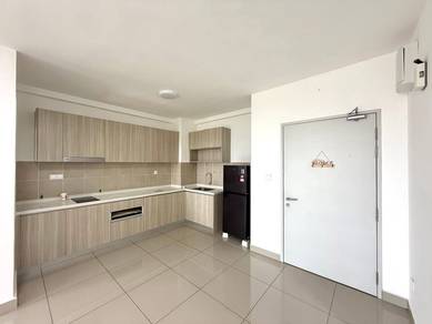 (2 Bilik Tidur & Partial Furnished) Service Residence Berkeley Uptown