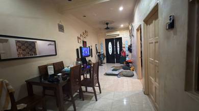 Teres Satu Tingkat Taman Desa Rhu Sikamat Untuk Dijual